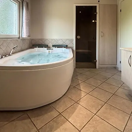 Stunning In With Sauna * Humble